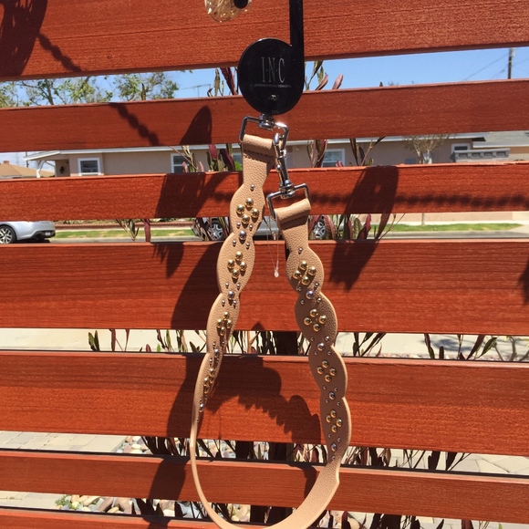 Interchangable shoulder/crossbody strap - Picture 3 of 3